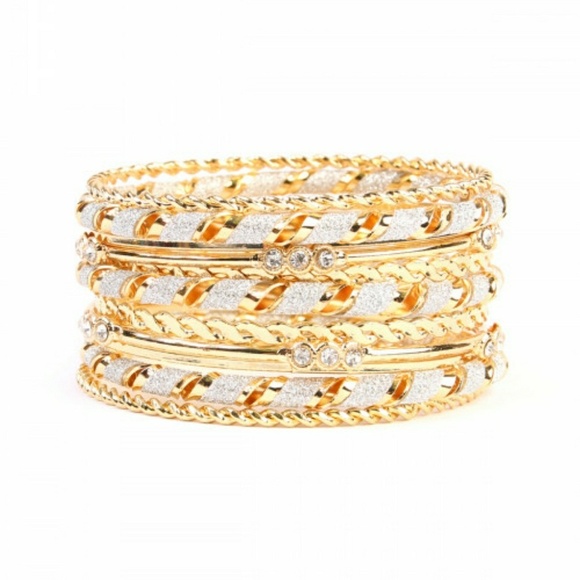 J Elise Boutique Jewelry - GOLD MULTI LAYER BANGLE BRACELET